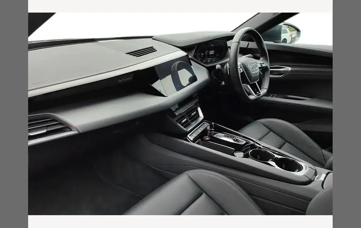 Used Audi e-tron GT quattro Comfort 384 kW (523 HP) 2022 Grey Sedan