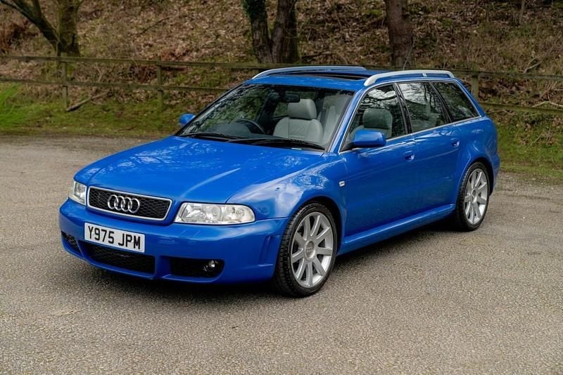 Used Audi RS4 Performance 380 HP (279 kW) 2001 Blue Estate
