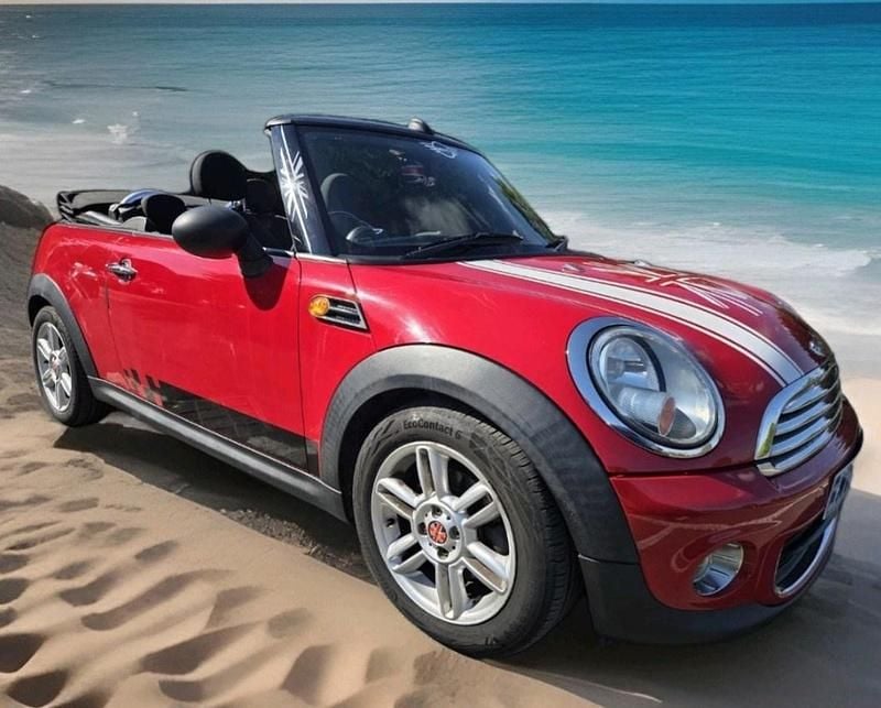 Begagnad Mini ONE 98 HK (72 kW) 2011 Röd Halvkombi