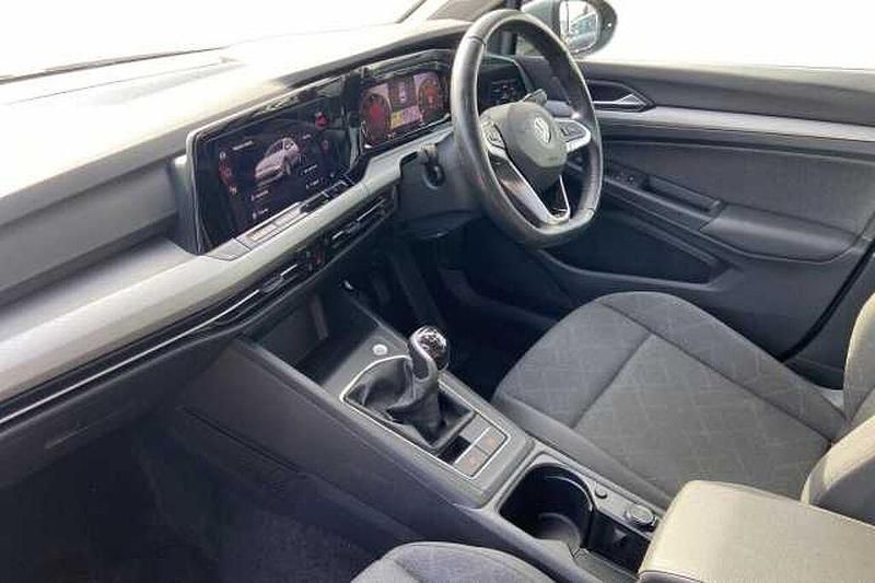 Used VW Golf VIII Life 150 HP (110 kW) 2022 Grey Hatchback