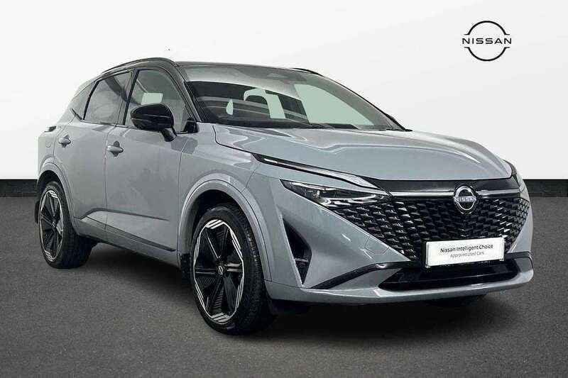Grey Used 2024 Nissan Qashqai SUV | £24,850 (Expensive) - Image 1/4