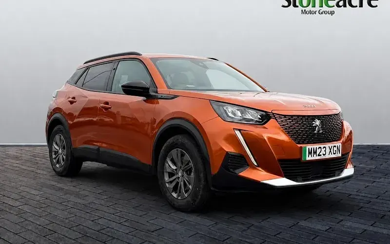 Used Peugeot e-2008 Active+ 100 kW (136 HP) 2023 SUV