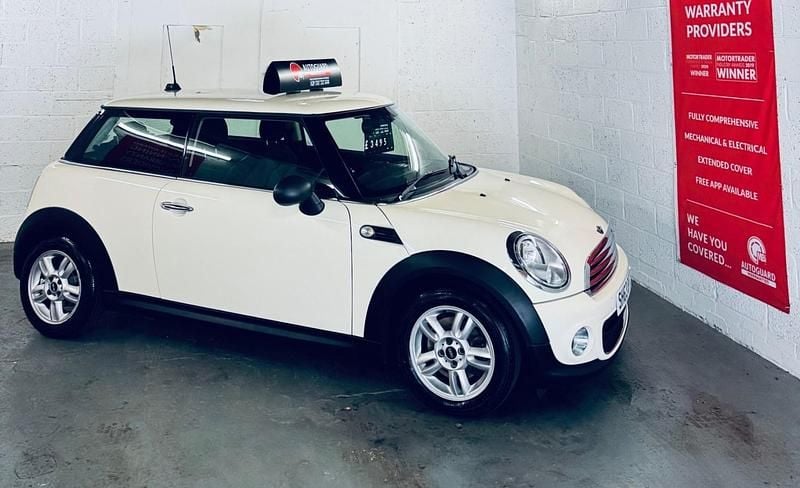 White Used 2013 Mini ONE Hatch Hatchback | £3,495 (Expensive) - Image 1/4