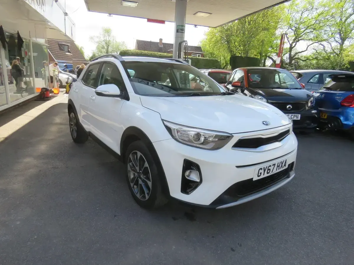 Used Kia Stonic 118 HP (86 kW) 2017 White SUV