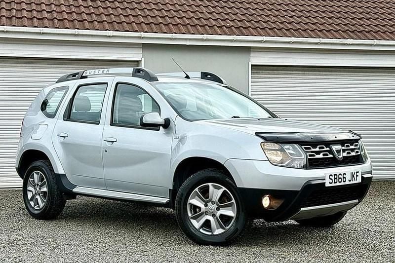 Used 2016 Dacia Duster Lauréate Estate | £4,490 (Fair price) - Image 1/1