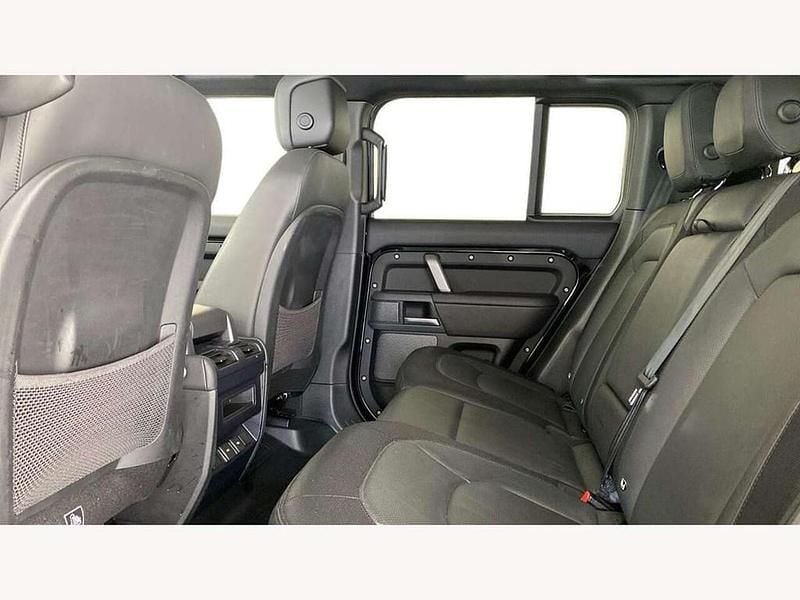 Used Land Rover Defender HSE Dynamic 300 HP (220 kW) 2023 Black SUV