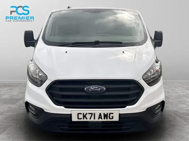 Used Ford Transit Custom 130 HP (95 kW) 2021 White Van