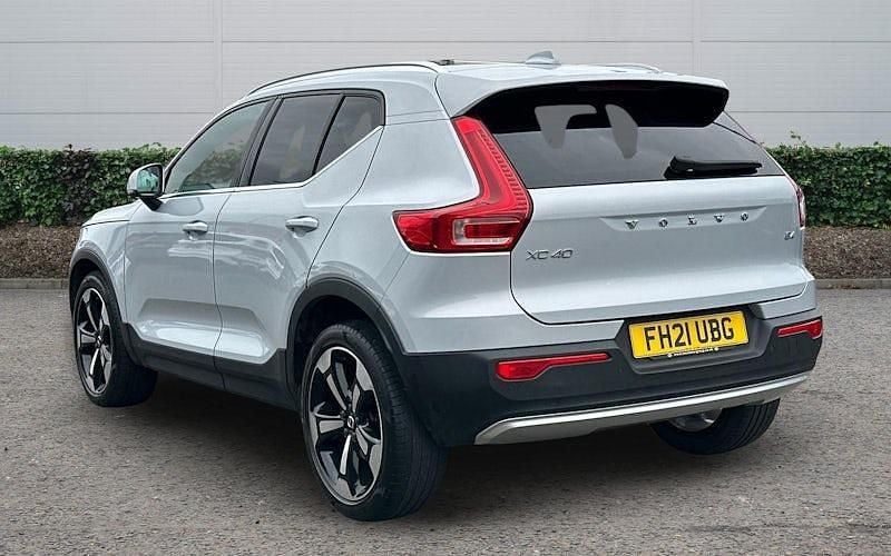 Used Volvo XC40 Inscription 197 HP (144 kW) 2021 Silver SUV
