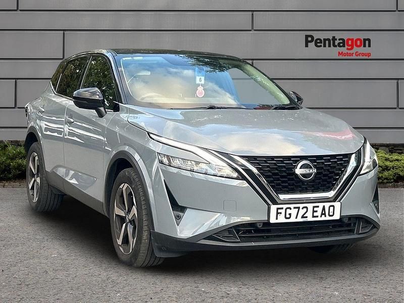 Grey Used 2022 Nissan Qashqai N-Connecta SUV | £17,800 (Fair price) - Image 1/4