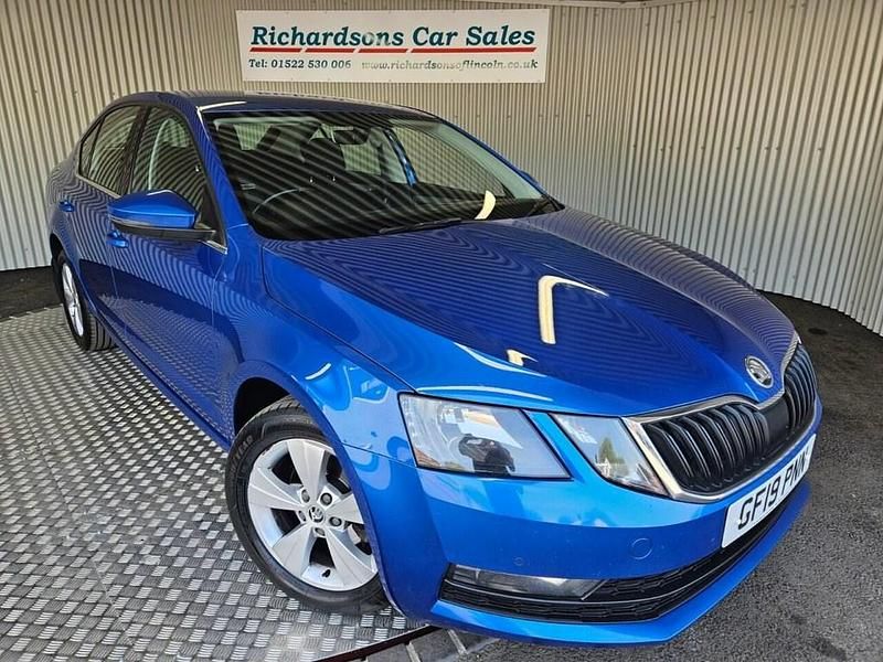 Blue Used 2019 Skoda Octavia SE Technology Hatchback | £5,000 (Expensive) - Image 1/4