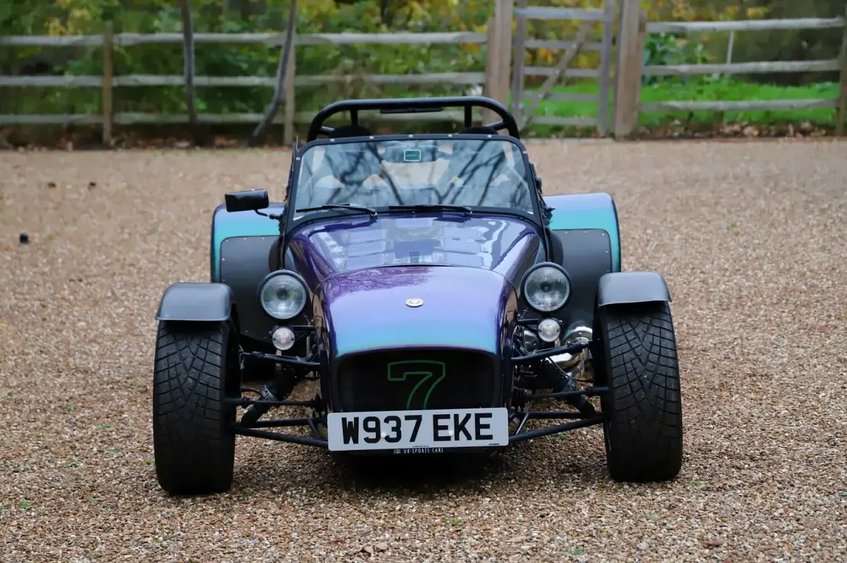Used Caterham Seven 181 HP (133 kW) 2000 Green Cabriolet