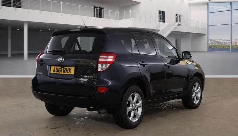 Used Toyota RAV4 2011 Grey SUV