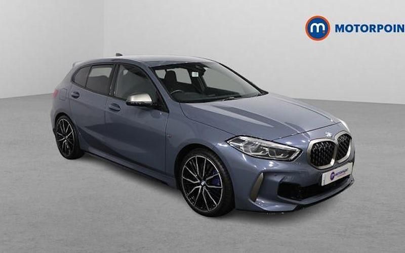 Begagnad BMW M135 306 HK (225 kW) 2023 Halvkombi