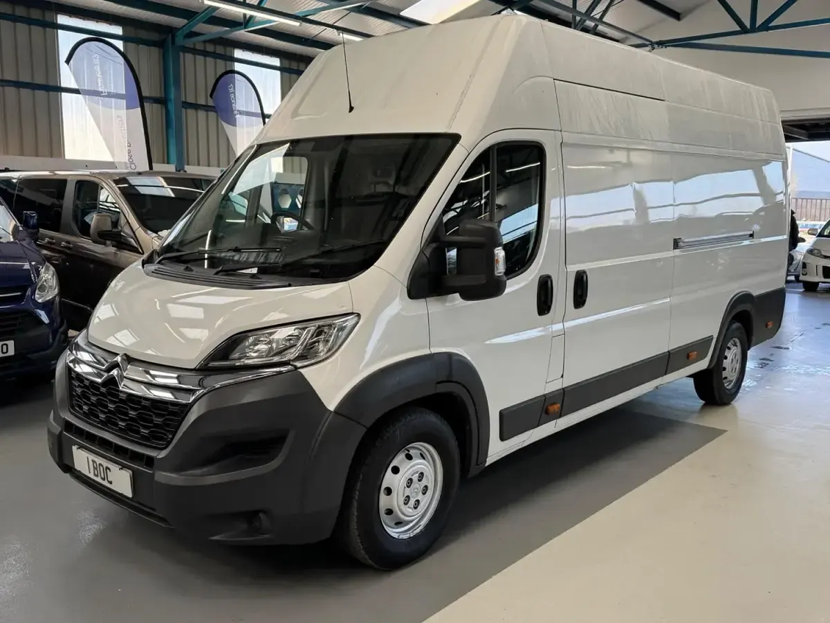 Used Citroën Relay 130 HP (95 kW) 2016 White Van