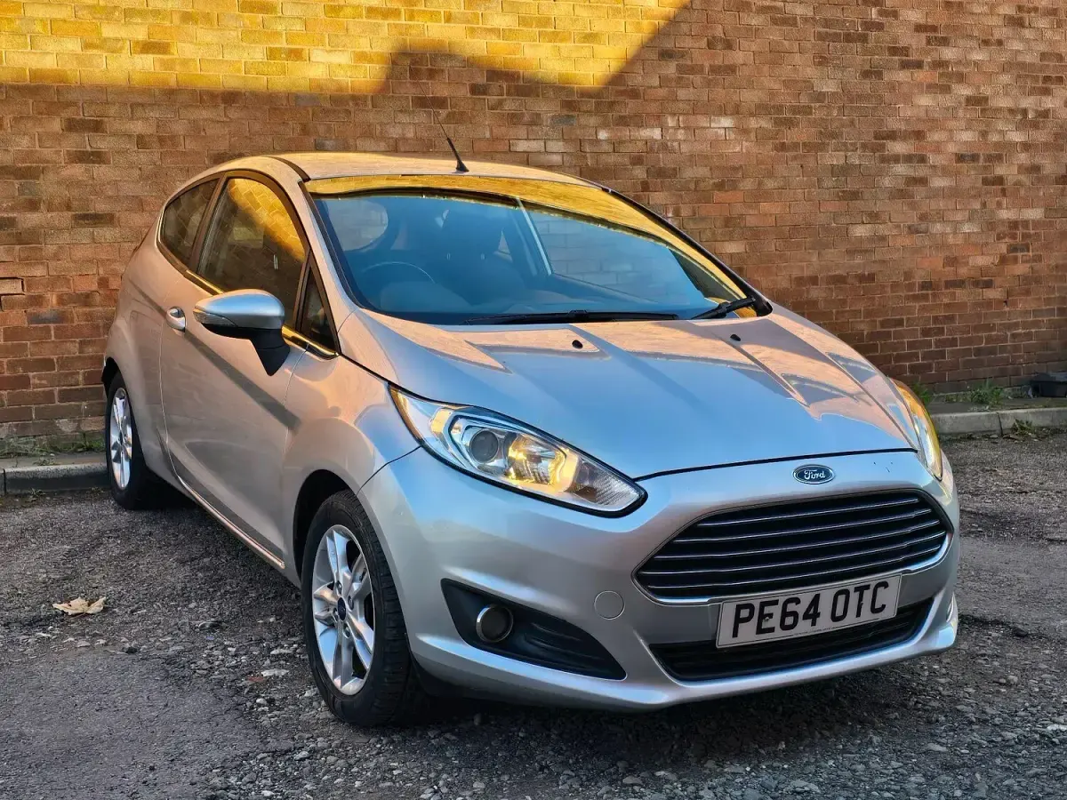 Used Ford Fiesta Zetec 2014 Silver Hatchback
