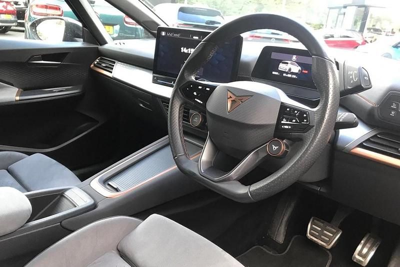 Used Cupra Born e-Boost 169 kW (230 HP) 2022 Red Hatchback