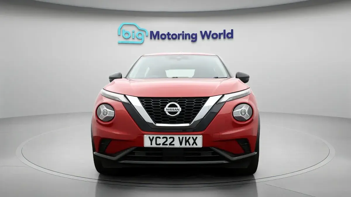 Used Nissan Juke Acenta 114 HP (83 kW) 2022 Red SUV
