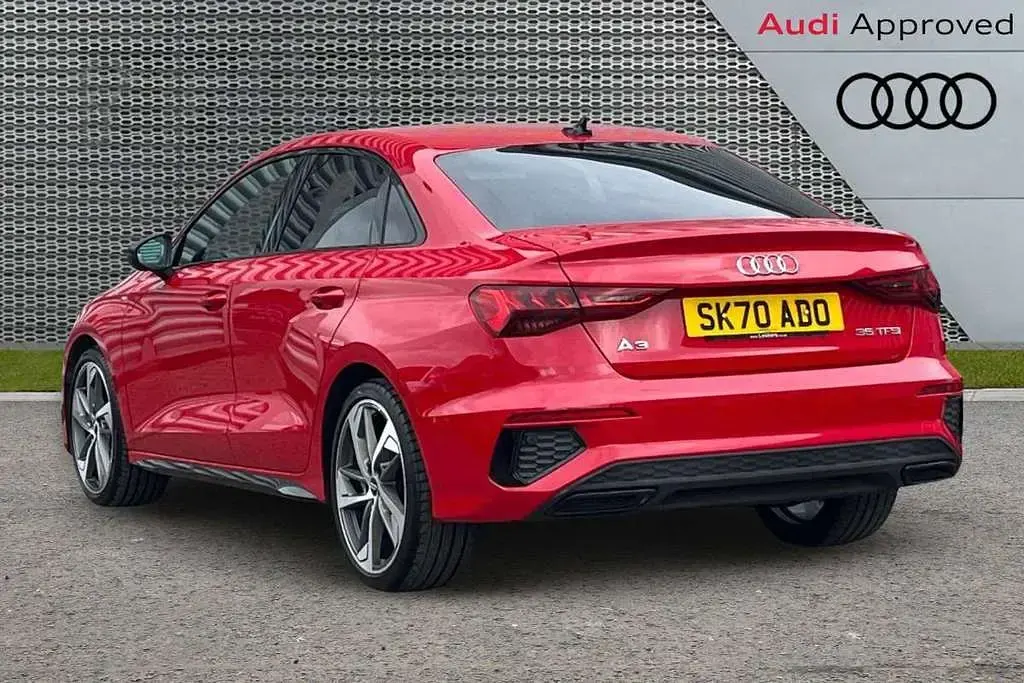Used Audi A3 Comfort 147 HP (108 kW) 2020 Red Sedan
