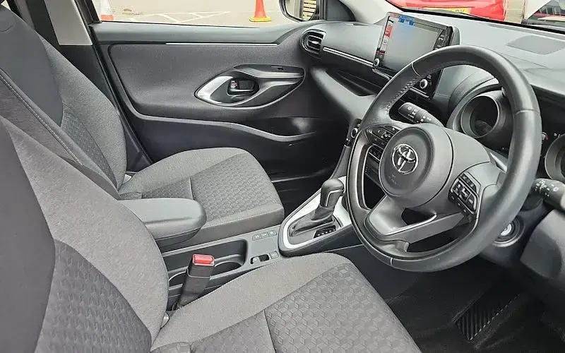 Used Toyota Yaris Design 116 HP (85 kW) 2023 Grey Hatchback