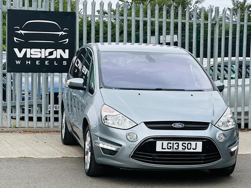 Silver Used 2013 Ford S-MAX Titanium MPV | £5,195 (Fair price) - Image 1/4
