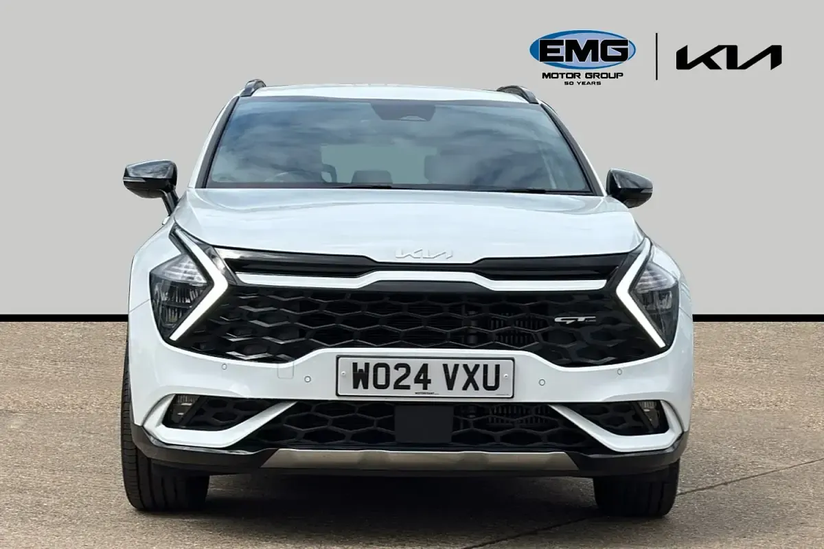 Used Kia Sportage GT-Line 157 HP (115 kW) 2024 White SUV
