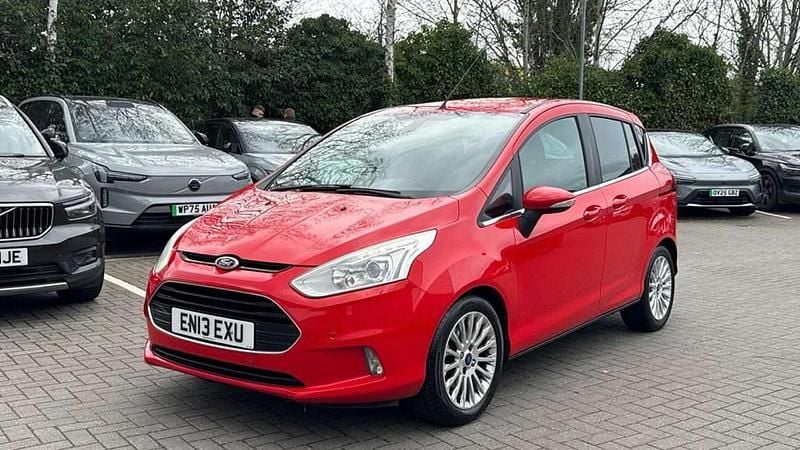 Used Ford B-MAX Titanium 2013 Red MPV