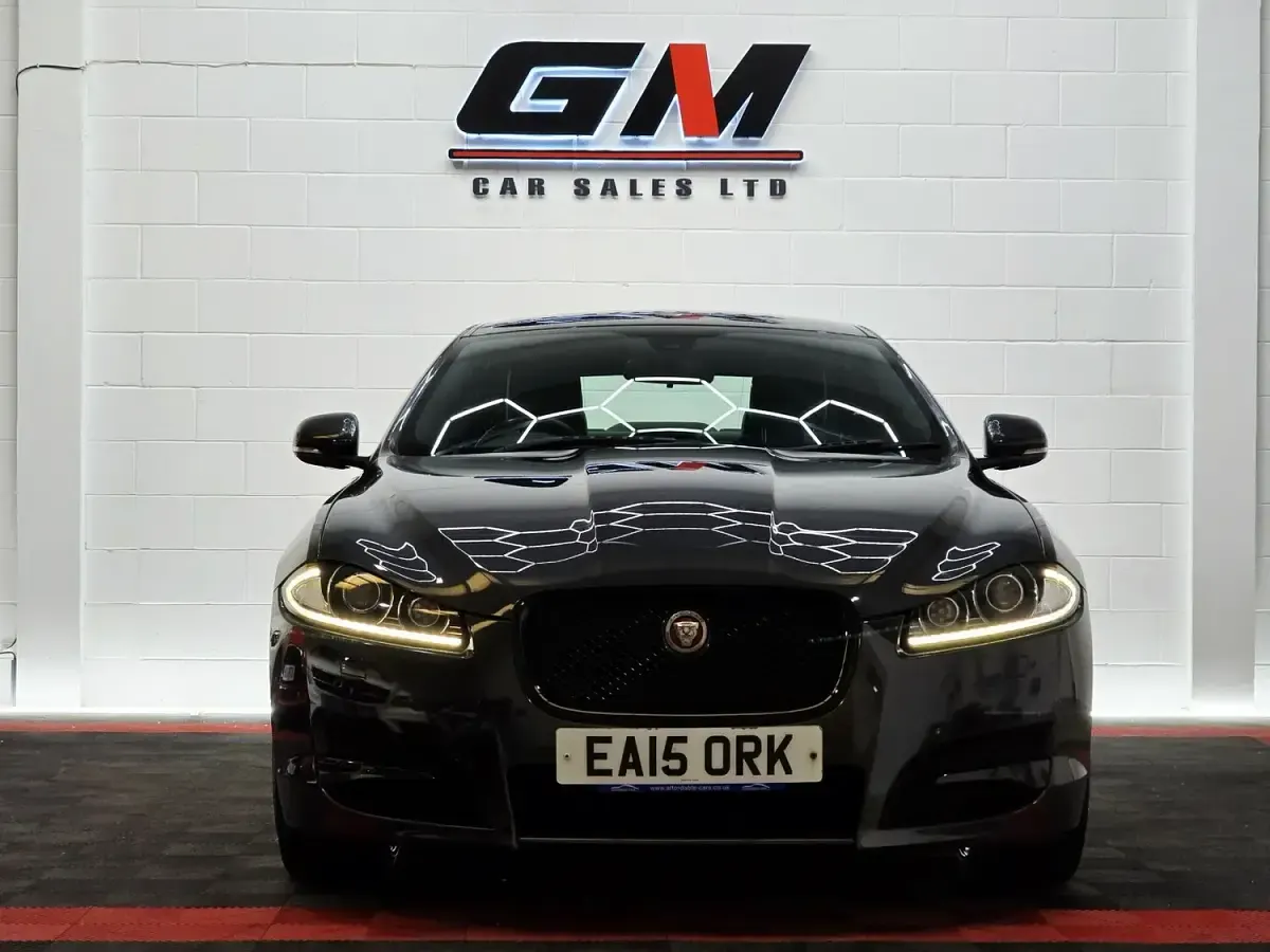 Used Jaguar XF R-Sport 200 HP (147 kW) 2015 Grey Sedan