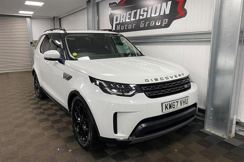 White Used 2018 Land Rover Discovery 5 SE SUV | £21,995 (Super price) - Image 1/1