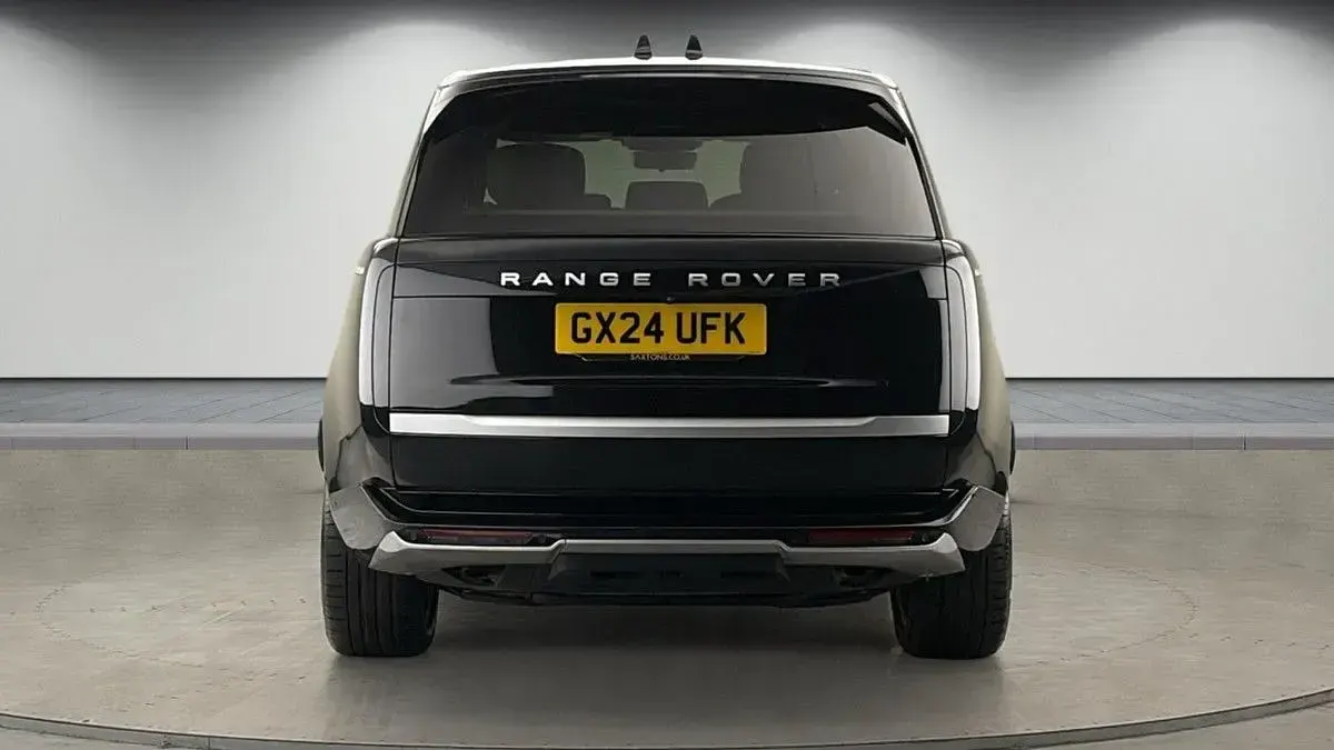 Used Land Rover Range Rover Autobiography 460 HP (338 kW) 2024 Santorini black SUV