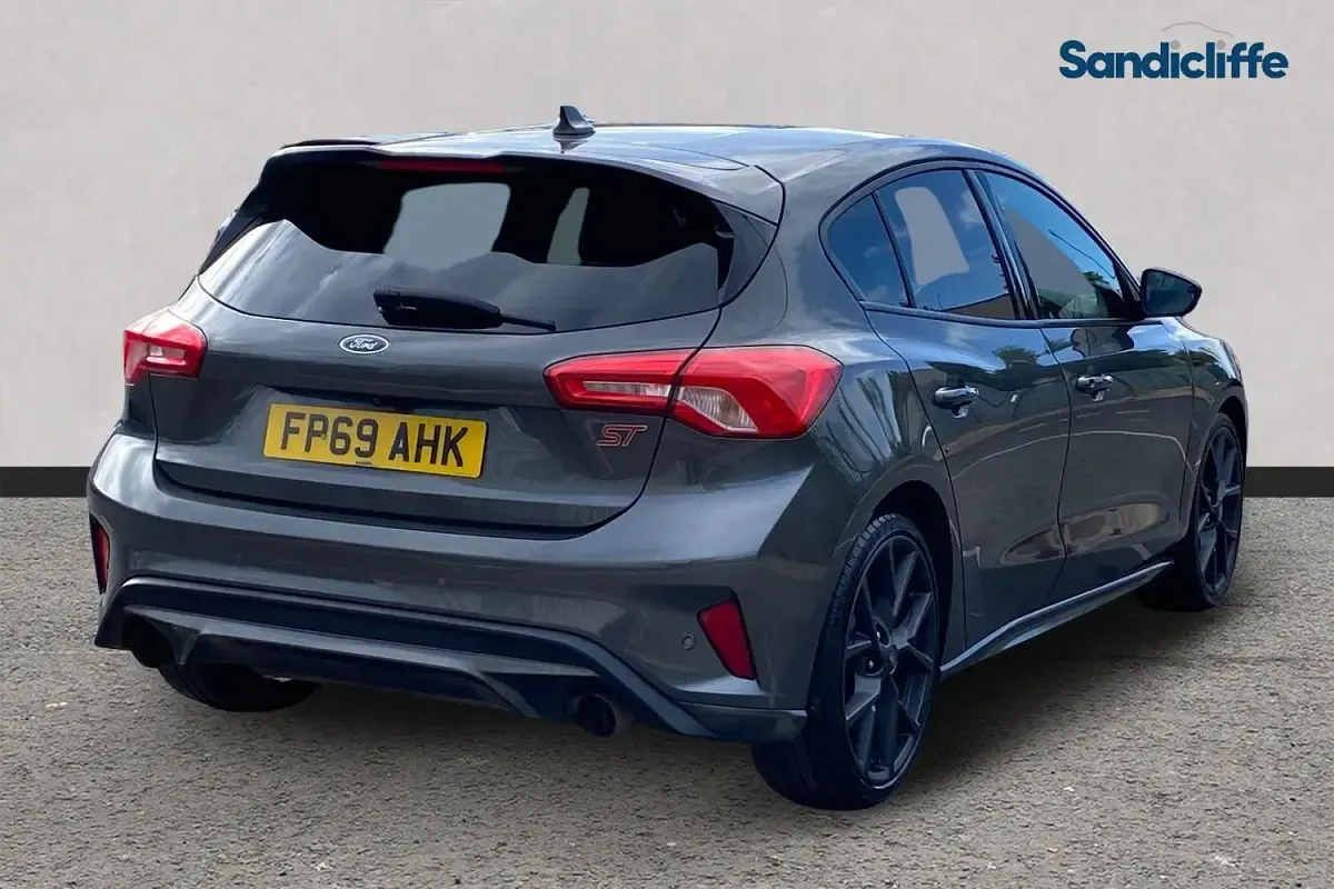 Second-hand Ford Focus ST 280 CP (205 kW) 2021 Gri Hatchback