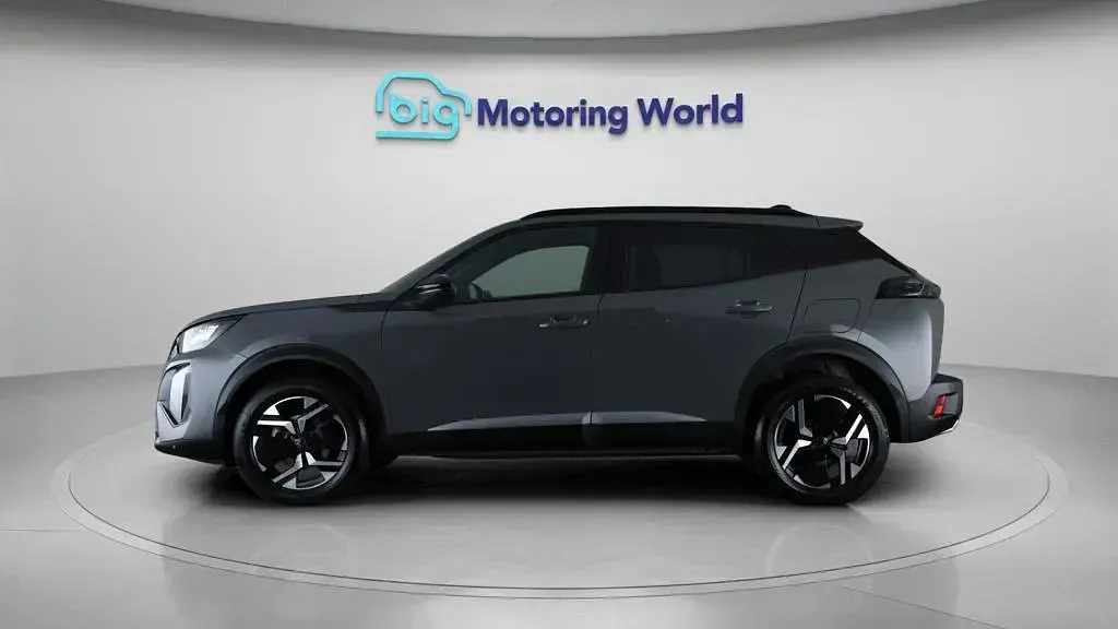 Used Peugeot 2008 Allure 130 HP (95 kW) 2024 Grey SUV