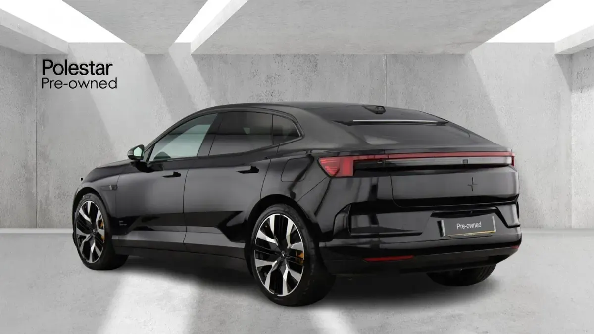 Used Polestar 4 Plus 400 kW (544 HP) 2025 Black SUV