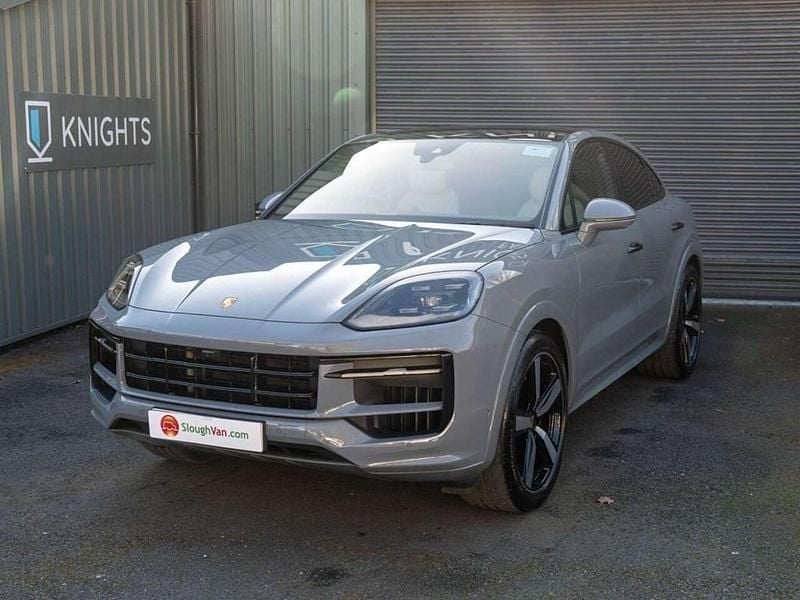 Usado Porsche Cayenne Sport 353 CV (259 kW) 2023 Gris SUV