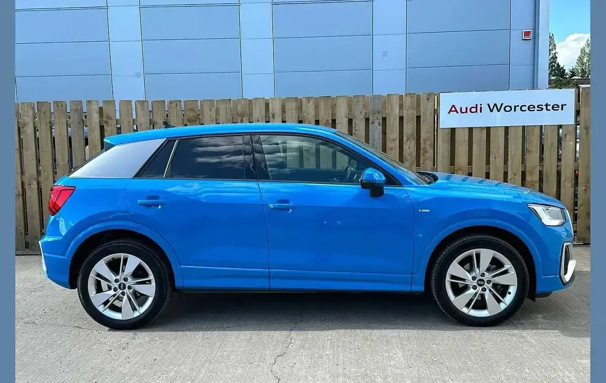 Used Audi Q2 S-Line 150 HP (110 kW) 2021 Turbo blue SUV