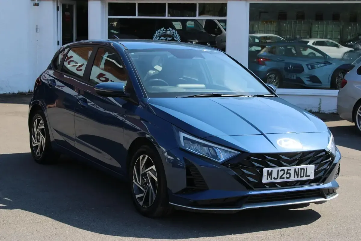 Used Hyundai i20 Advanced 101 HP (74 kW) 2025 Hatchback