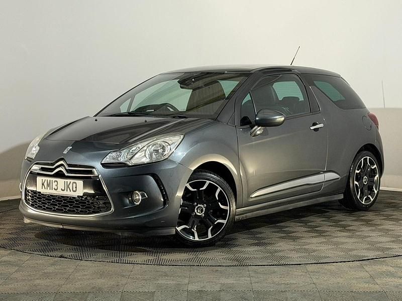 Używany Citroën DS3 110 KM (80 kW) 2013 Szary Hatchback