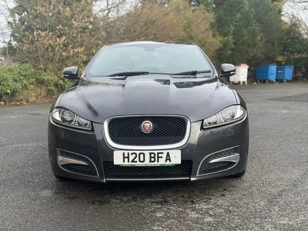 Used Jaguar XF R-Sport 200 HP (147 kW) 2014 Grey Sedan