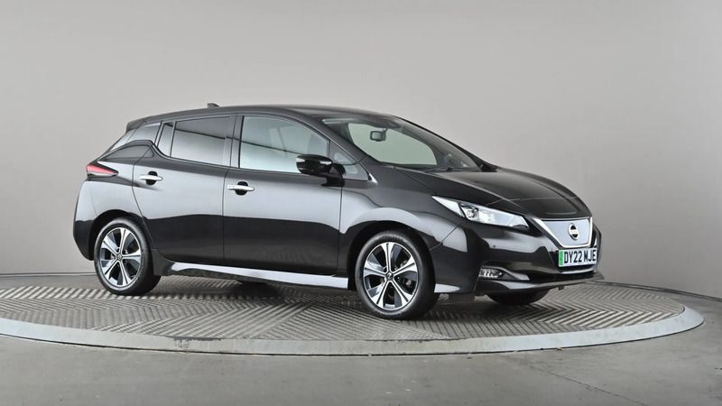 Black Used 2022 Nissan Leaf Tekna Hatchback | £10,177 (Good price) - Image 1/4