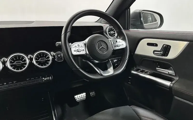Used Mercedes EQA300 AMG Line Premium 167 kW (228 HP) 2023 Grey SUV