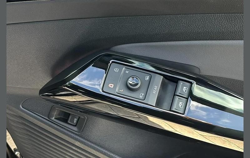 Used VW ID.5 Pro 210 kW (286 HP) 2025 Black SUV