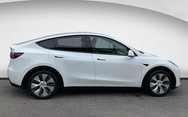 Used Tesla Model Y Long Range AWD 286 kW (389 HP) 2025 SUV