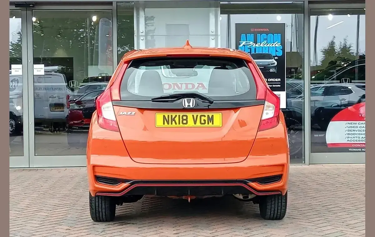 Used Honda Jazz Sport 130 HP (95 kW) 2018 Orange Hatchback