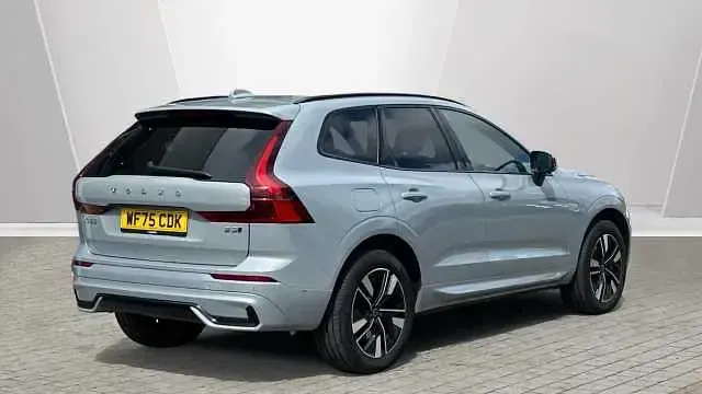 Second-hand Volvo XC60 Plus 247 CP (181 kW) 2026 SUV