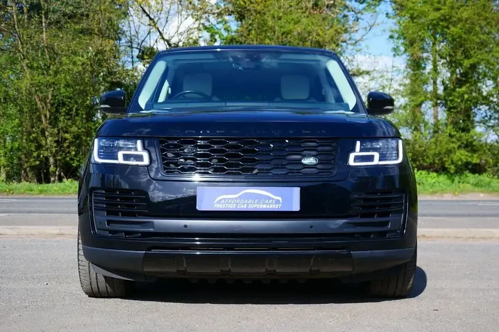 Gebraucht Land Rover Range Rover Vogue SE 404 PS (297 kW) 2019 Schwarz SUV