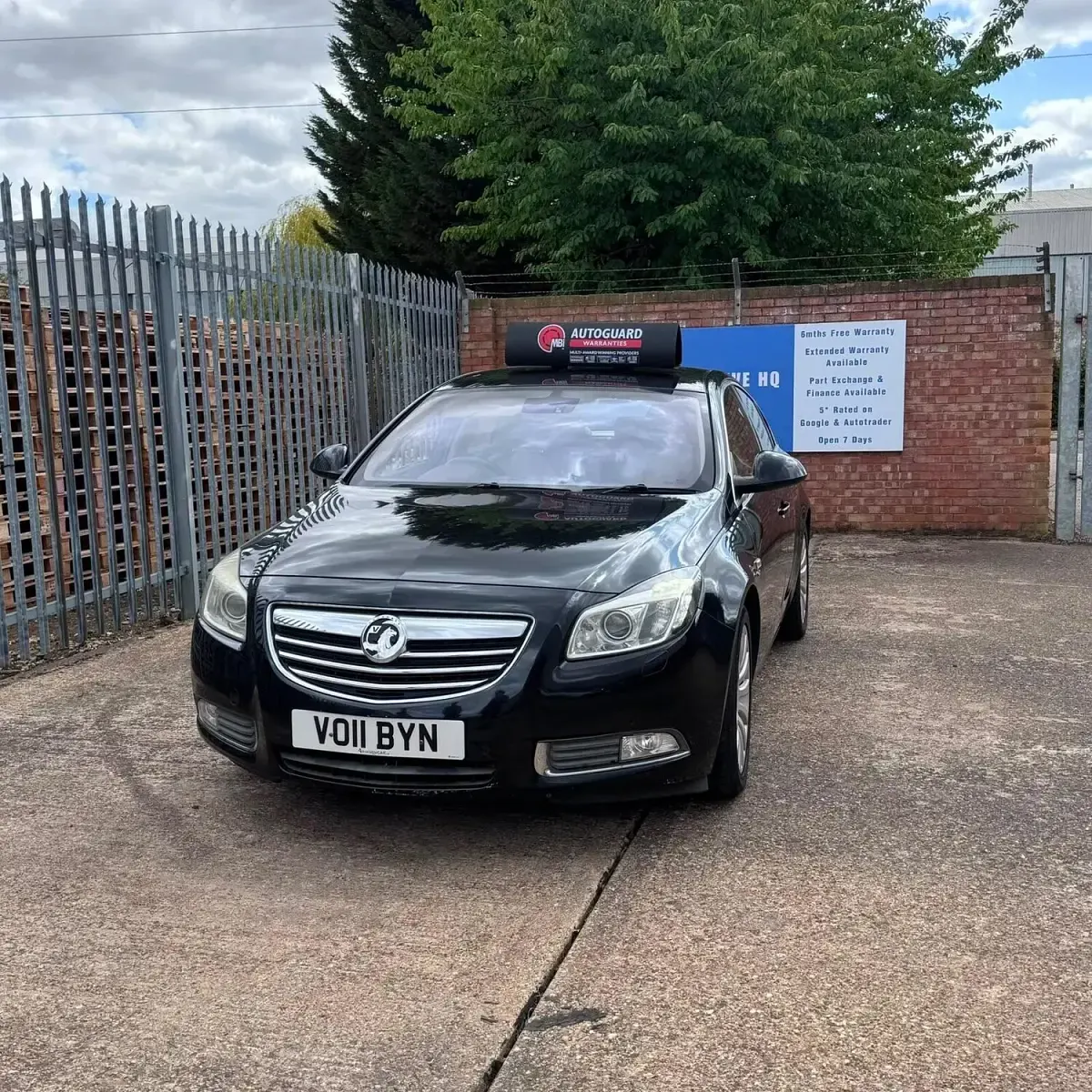 Used Vauxhall Insignia Elite 2011 Black Hatchback