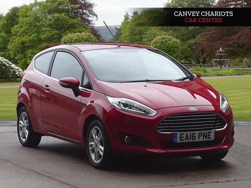 Red Used 2016 Ford Fiesta Zetec Hatchback | £6,000 (Good price) - Image 1/4