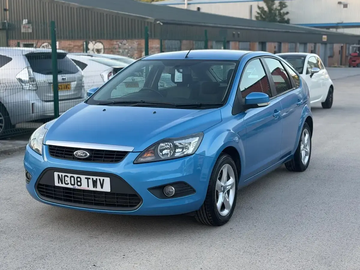 Used Ford Focus Zetec 125 HP (91 kW) 2008 Blue Hatchback