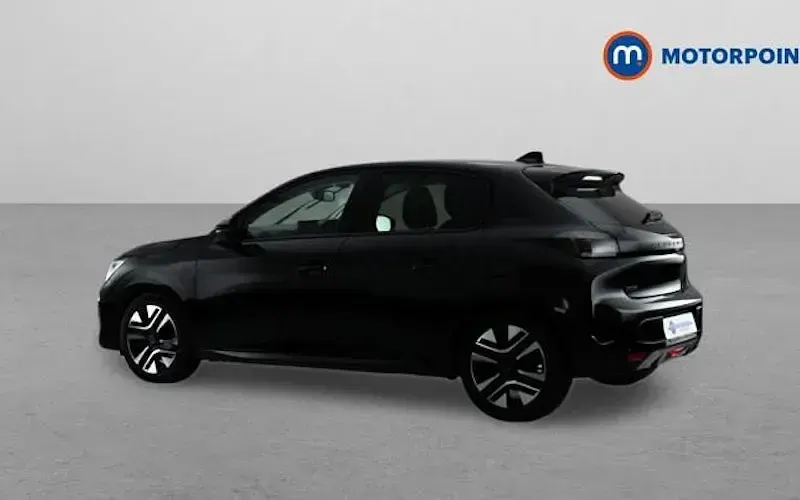 Używany Peugeot 208 Allure 101 KM (74 kW) 2025 Czarny Hatchback