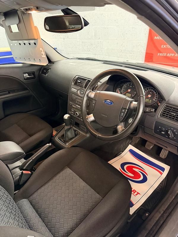 Used Ford Mondeo 2007 Silver Hatchback