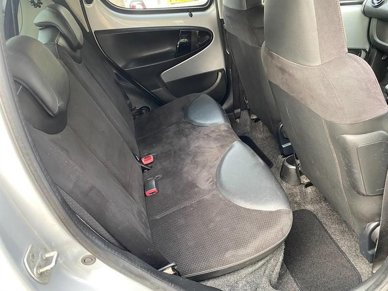 Used Citroën C1 VTR Sport 68 HP (50 kW) 2013 Grey Hatchback